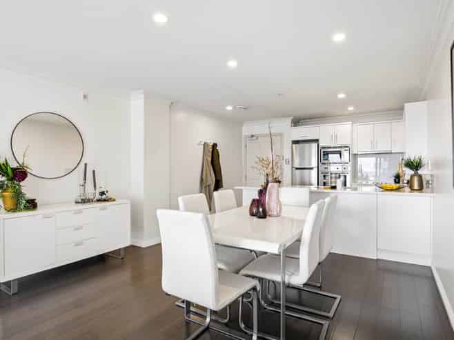 4D/118 Gladstone Road, Parnell