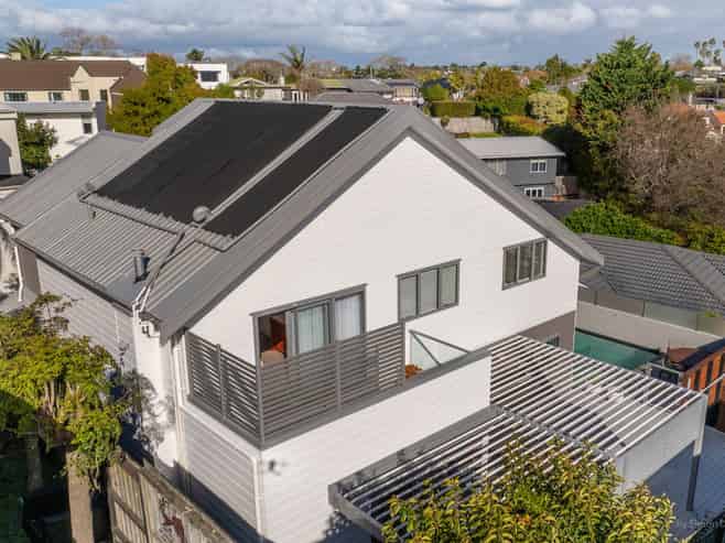 25A Bay Road, Saint Heliers