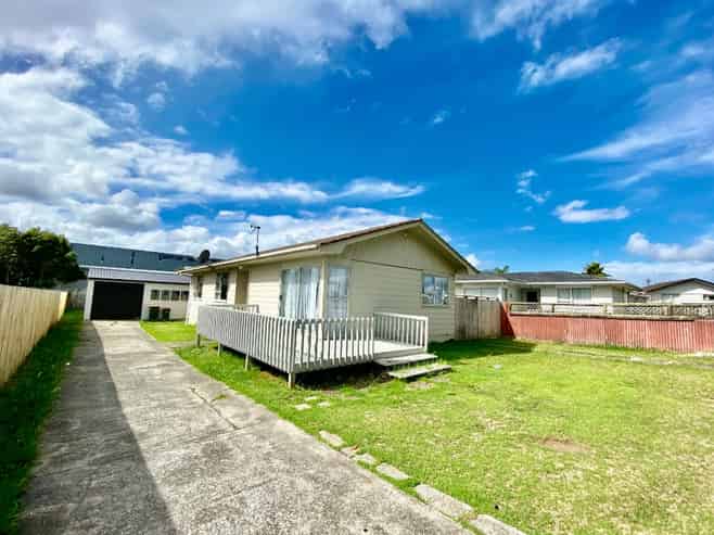 76 Boundary Road, Clover Park