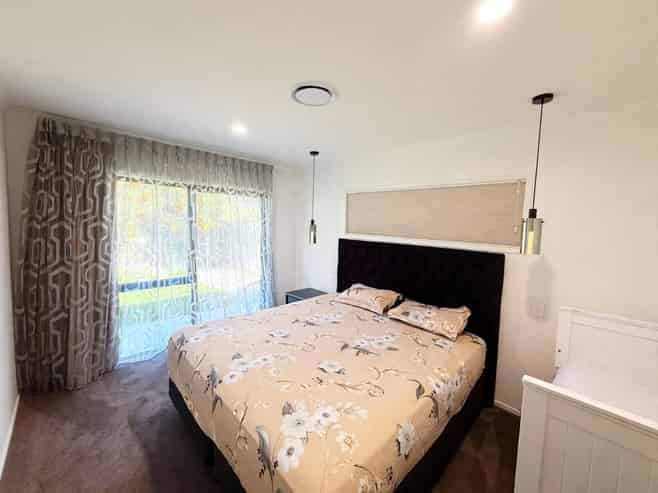 25A Exeter Crescent, Pirimai
