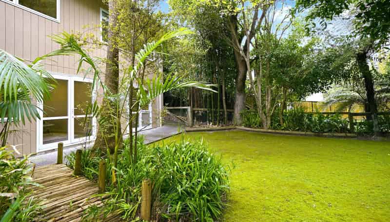 978 Beach Road, Torbay