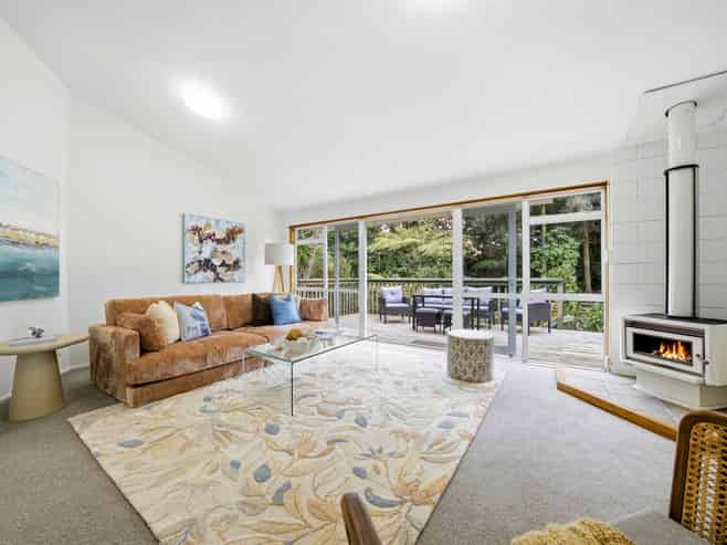 978 Beach Road, Torbay