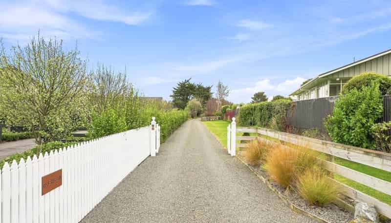 8a Tirimoana Place, Otamatea