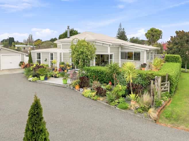 8a Tirimoana Place, Otamatea