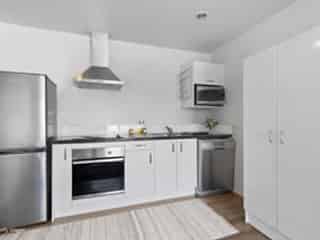 4/100 Knighton Road, Hillcrest