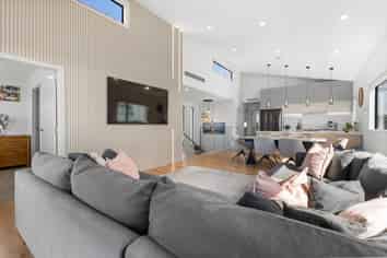 62 Matangi View Drive, Orewa