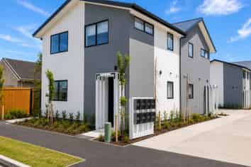 1/552 Madras Street, Saint Albans