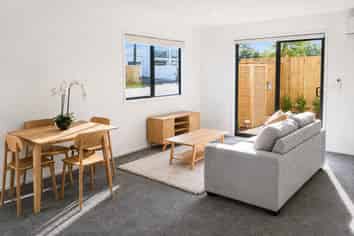 1/552 Madras Street, Saint Albans