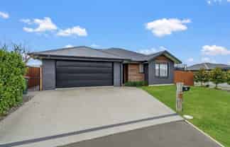 93 Sunline Avenue, Lincoln