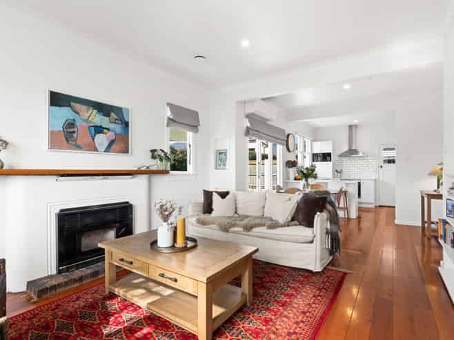 12 Chambers Street, Havelock North