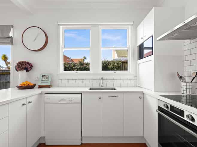 12 Chambers Street, Havelock North