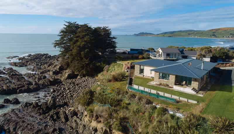9 Esplanade, Kaka Point