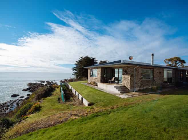 9 Esplanade, Kaka Point
