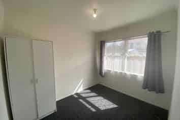 4/72A Victoria Road, Papatoetoe