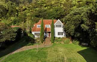 191 and 19 Muritai Road, Eastbourne
