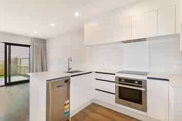 33/137 Hall Avenue, Favona