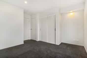 33/137 Hall Avenue, Favona