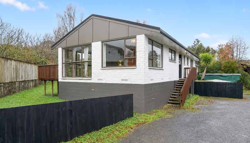 12A Lorraine Place, Glenview