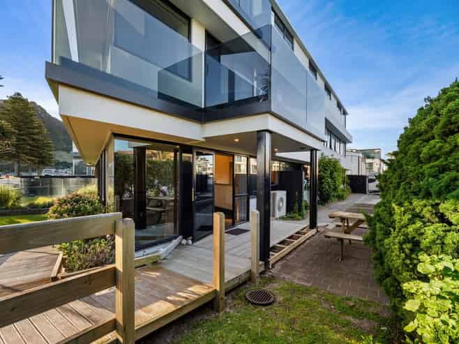 22B The Mall, Mount Maunganui