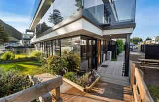 22B The Mall, Mount Maunganui
