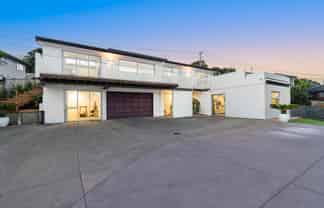 70 Waldorf Crescent, Orewa