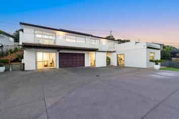70 Waldorf Crescent, Orewa