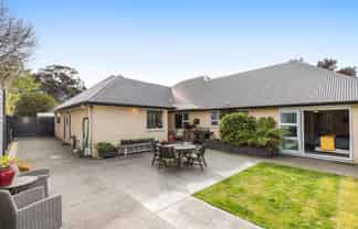 13 Alderson Avenue, Hillsborough