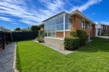 90 Roberta Drive, Somerfield