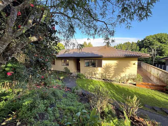 42 Coroglen Avenue, Birkenhead