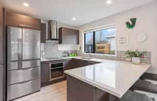 2/57 St Martins Road, Saint Martins