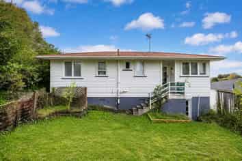 137 Methuen Road, New Windsor