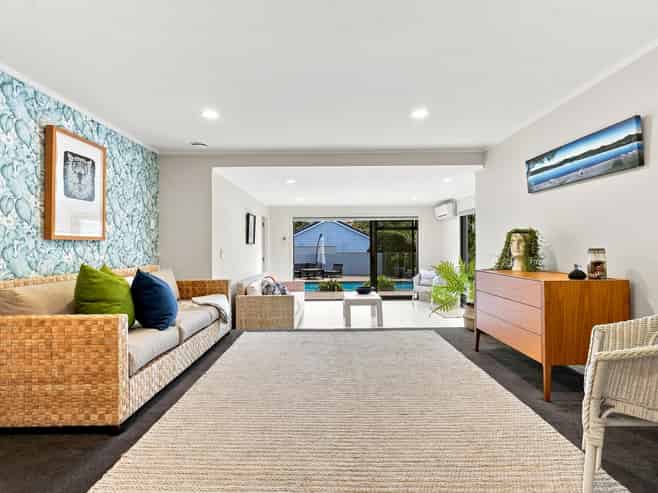 194 Beach Road, Campbells Bay
