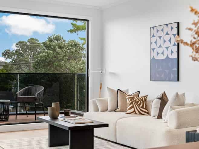 545 Beach Road, Murrays Bay
