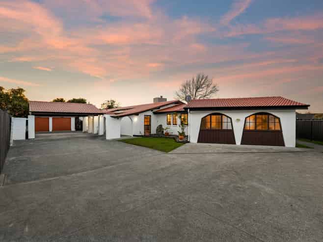 24 Matuhi Rise, Henderson
