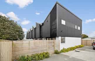 3/54 Barrack Road, Mount Wellington