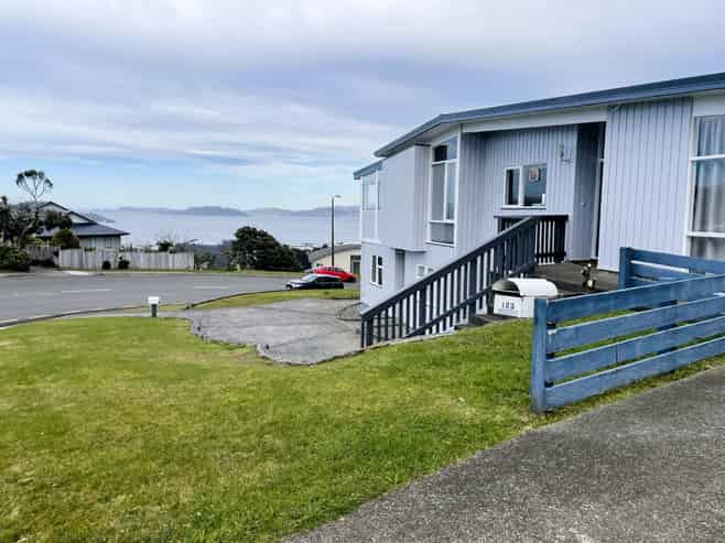 103 Dowse Drive, Maungaraki
