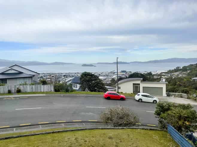 103 Dowse Drive, Maungaraki