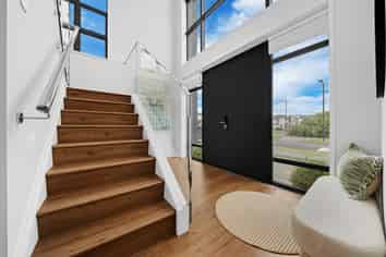 1 Meadowridge Drive, Flat Bush