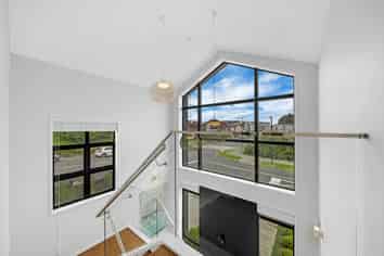 1 Meadowridge Drive, Flat Bush