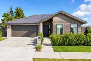 17 WHAKAHAUMAKO ROAD, Cambridge