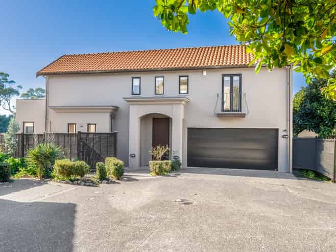 27B Tamaki Bay Drive, Pakuranga