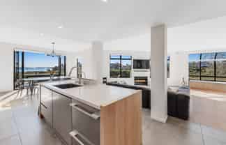 27B Tamaki Bay Drive, Pakuranga