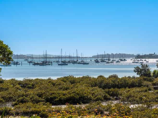27B Tamaki Bay Drive, Pakuranga