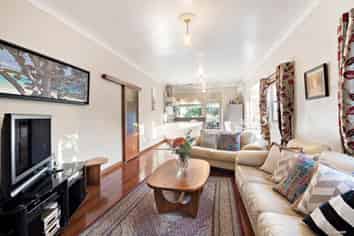 65 Tiverton Road, Avondale