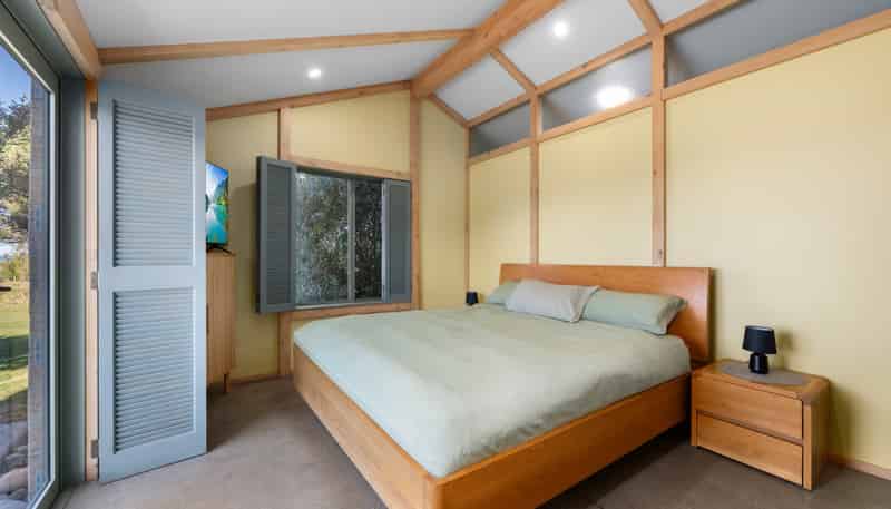 16 Hinepango Drive, Rarangi