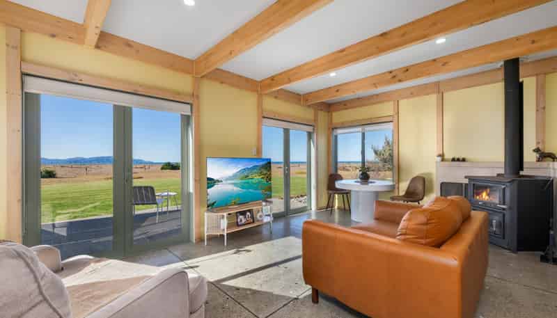 16 Hinepango Drive, Rarangi
