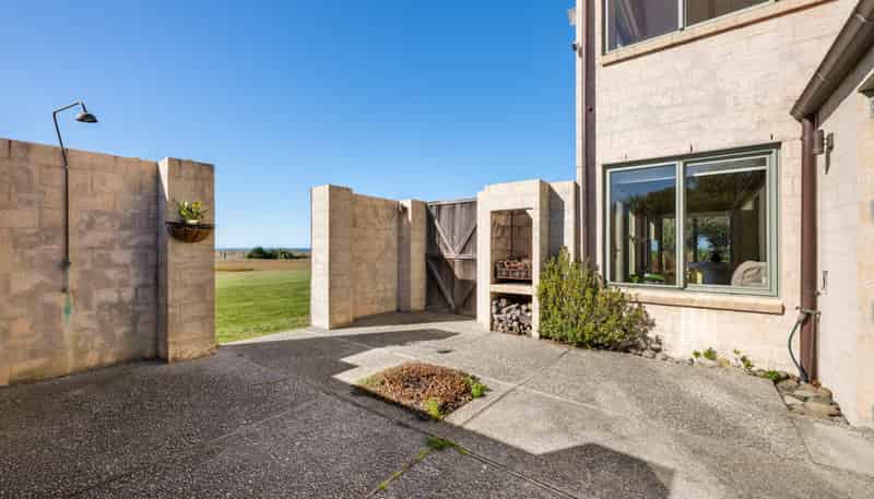 16 Hinepango Drive, Rarangi