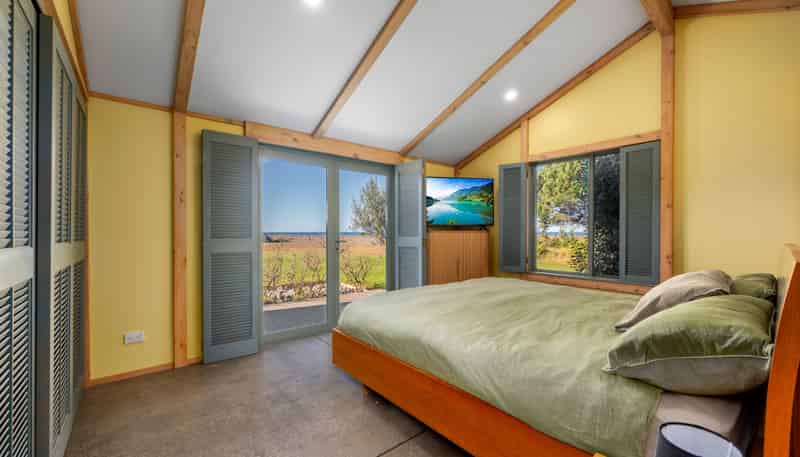 16 Hinepango Drive, Rarangi