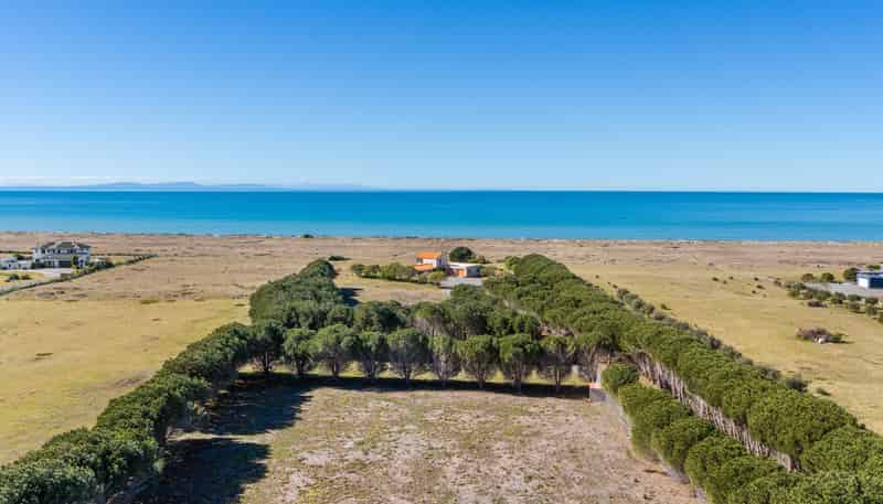 16 Hinepango Drive, Rarangi