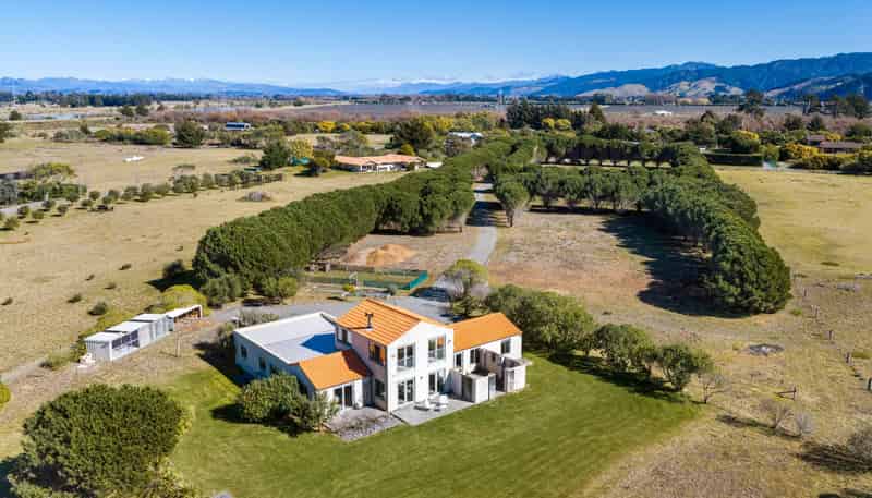 16 Hinepango Drive, Rarangi